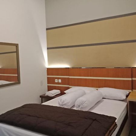 Amaya Guest House Syariah Alastuwo Exteriör bild