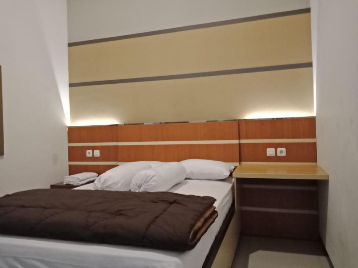 Amaya Guest House Syariah Alastuwo Exteriör bild