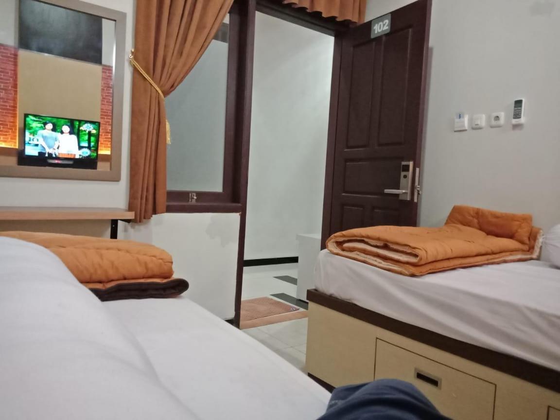 Amaya Guest House Syariah Alastuwo Exteriör bild